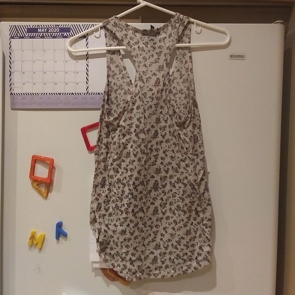 Racer back Summer shirt - Picture 3 of 3